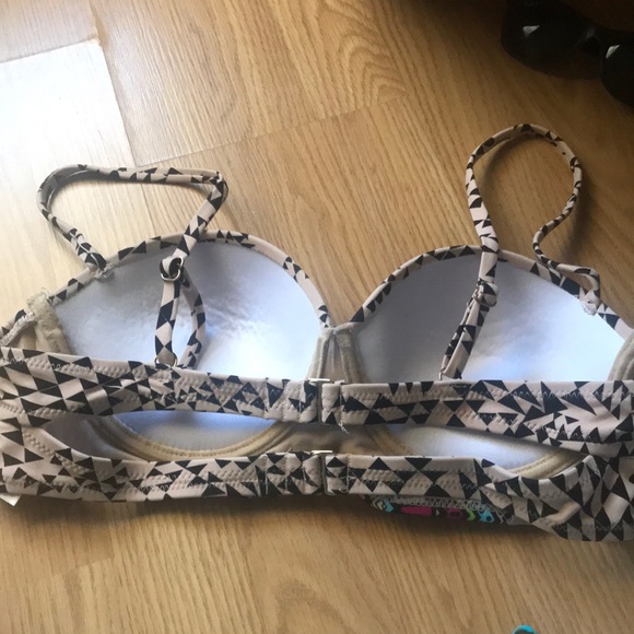 Xhilaration Bikini Top - Picture 7 of 8